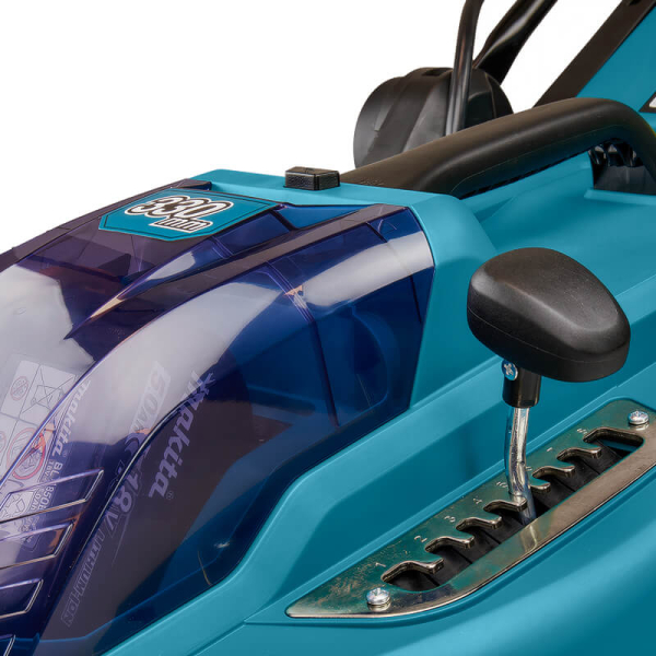 Акумуляторна газонокосарка Makita DLM330SM, 1 акб 18V 4 Ah та з/п